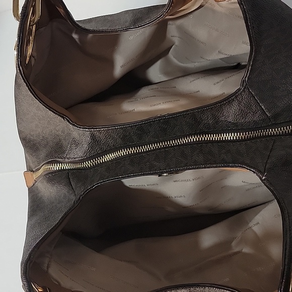 Michael Kors Bag - Picture 5 of 11